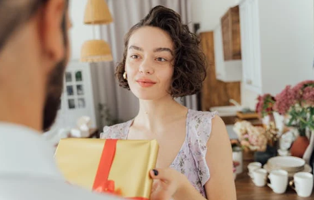 吵架不好意思找女朋友怎么办-第1张图片 吵架不好意思找女朋友怎么办-第1张图片