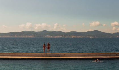 怎么试探女生喜不喜欢你?开三个玩笑就一清二楚了-第1张图片 怎么试探女生喜不喜欢你?开三个玩笑就一清二楚了-第1张图片