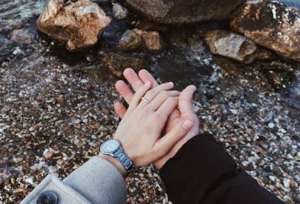 第一次相亲怎么和女生聊天，聊天不涉及太多隐私-第1张图片