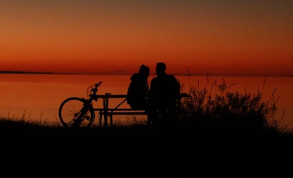 用古诗暗示我喜欢你,我喜欢你你却不知道的古代诗句-第1张图片 用古诗暗示我喜欢你,我喜欢你你却不知道的古代诗句-第1张图片