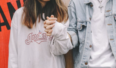 表白失败怎么处理关系不会尴尬？-第1张图片