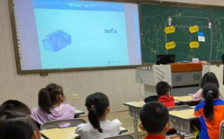 三八节送老师什么礼物好（送教师礼物不建议太过贵重）