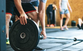 晚上健身对身体好吗（晚上健身会影响睡眠吗）