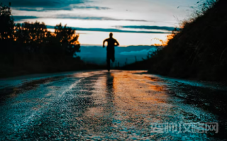 跑步机和室外跑效果是一样的吗（哪个效果好燃脂快）