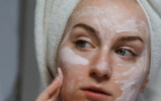 护肤多久后涂防晒 护肤后几分钟涂防晒