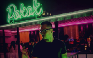 怎么穿搭比较潮流（男女适用）