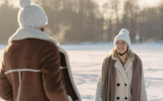 撩妹如何开场聊天（网上撩女生的开场白）