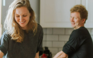 和女朋友冷战了怎么恢复关系 冷战怎么解决