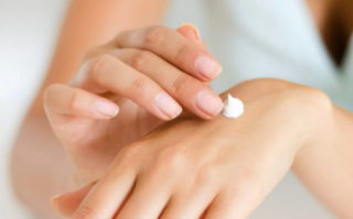 护肤哪些可以不用 不用任何护肤品可以改善皮肤吗