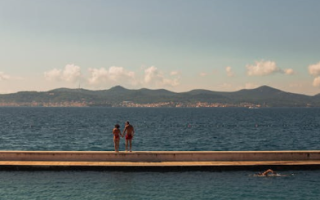 怎么试探女生喜不喜欢你？开三个玩笑就一清二楚了