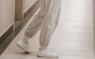 男生鞋子怎么搭配 2个万能公式一定要背起来 