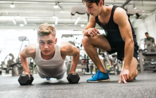 胸肌多久能练出来（胸肌练多少天才能明显）