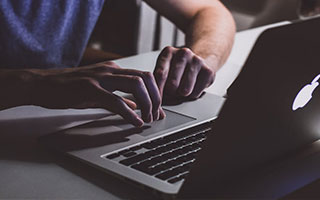 Waooo中国的裤子质量如何 宽松吗？