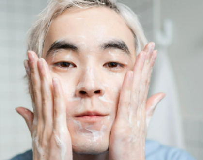 男生变帅必备的护肤品 这3个一定不能少-第1张图片 男生变帅必备的护肤品 这3个一定不能少-第1张图片