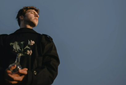 男生衣品和颜值哪个更重要 女生更看重哪个?-第1张图片 男生衣品和颜值哪个更重要 女生更看重哪个?-第1张图片