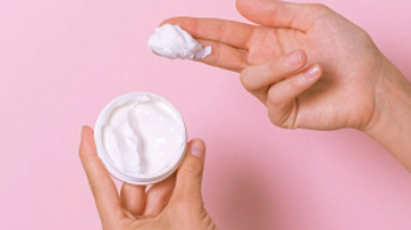 护肤为什么要用面霜 用了爽肤水还要用面霜吗-第1张图片 护肤为什么要用面霜 用了爽肤水还要用面霜吗-第1张图片