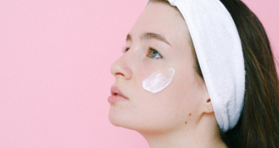 护肤为什么要用化妆棉 擦水乳用化妆棉到底好不好-第1张图片 护肤为什么要用化妆棉 擦水乳用化妆棉到底好不好-第1张图片