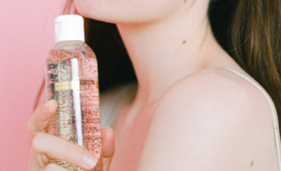 护肤为什么要用爽肤水 爽肤水真的有作用吗-第1张图片 护肤为什么要用爽肤水 爽肤水真的有作用吗-第1张图片