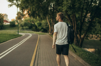 男生染发一般需要多少钱 男生染发200贵吗-第1张图片 男生染发一般需要多少钱 男生染发200贵吗-第1张图片