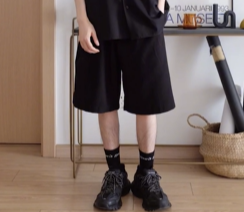 袜子颜色搭配法则(4个万能公式不要错过)-第2张图片 袜子颜色搭配法则(4个万能公式不要错过)-第2张图片