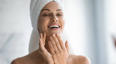 脸部出油可以用纸擦吗 皮肤出油可以用纸巾擦吗-第1张图片 脸部出油可以用纸擦吗 皮肤出油可以用纸巾擦吗-第1张图片