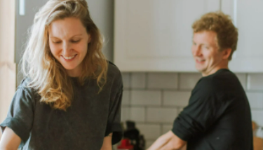 和女朋友冷战了怎么恢复关系 冷战怎么解决-第1张图片 和女朋友冷战了怎么恢复关系 冷战怎么解决-第1张图片