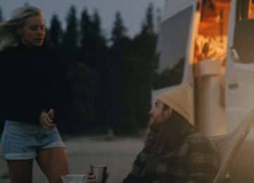 什么是油腻男(男人油腻的4个表现)-第1张图片 什么是油腻男(男人油腻的4个表现)-第1张图片