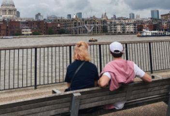 内向男生怎么追女孩?(老实内向的男生不敢追女生怎么办?)-第1张图片 内向男生怎么追女孩?(老实内向的男生不敢追女生怎么办?)-第1张图片