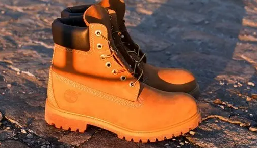 男生鞋子推荐(男生必备的几款鞋子)-第8张图片 男生鞋子推荐(男生必备的几款鞋子)-第8张图片