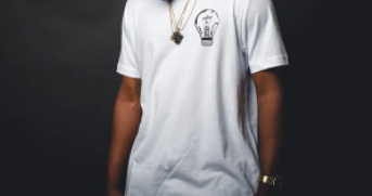 衣服泛黄怎么洗最有效(衣服去黄最好的方法)-第1张图片 衣服泛黄怎么洗最有效(衣服去黄最好的方法)-第1张图片