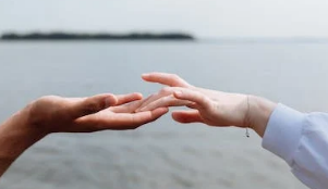 长得丑的男生会有人喜欢吗(女生会爱上丑男吗)-第1张图片 长得丑的男生会有人喜欢吗(女生会爱上丑男吗)-第1张图片