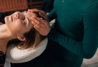 如何判断自己的肤质(判断自己肤质的简单方法)-第1张图片 如何判断自己的肤质(判断自己肤质的简单方法)-第1张图片