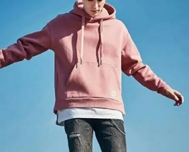 男生卫衣搭配什么裤子好看(附图片)-第3张图片 男生卫衣搭配什么裤子好看(附图片)-第3张图片