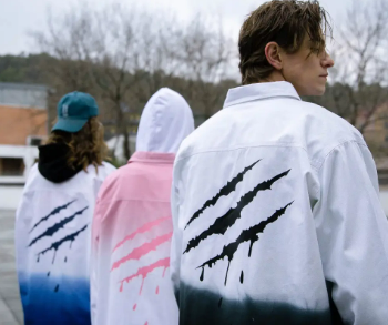 今年国潮品牌有哪些值得买(年轻人穿的潮牌排行榜前10)-第6张图片 今年国潮品牌有哪些值得买(年轻人穿的潮牌排行榜前10)-第6张图片