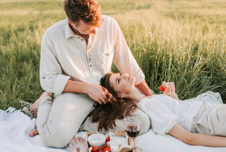 过年什么礼物适合送给女朋友父母?(这样子送准没错)-第1张图片 过年什么礼物适合送给女朋友父母?(这样子送准没错)-第1张图片