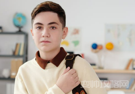 男生变帅的几个动作(坚持做3个月保证变帅)-第1张图片 男生变帅的几个动作(坚持做3个月保证变帅)-第1张图片