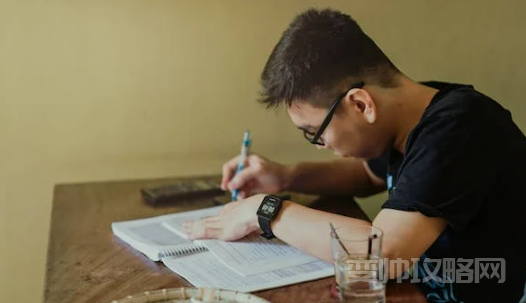 大学新生需要带的物品清单(大一入学必备物品清单)-第1张图片-小彬个人笔记 大学新生需要带的物品清单(大一入学必备物品清单)-第1张图片-小彬个人笔记