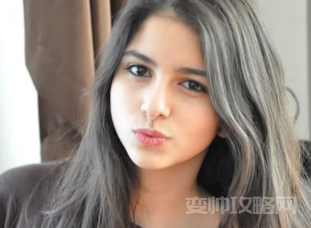 学生党如何消除黑眼圈(解决黑眼圈的方法有哪些)-第1张图片 学生党如何消除黑眼圈(解决黑眼圈的方法有哪些)-第1张图片