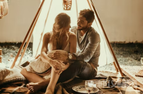 新手谈恋爱如何聊天 (谈对象刚开始怎么聊天)-第1张图片 新手谈恋爱如何聊天 (谈对象刚开始怎么聊天)-第1张图片