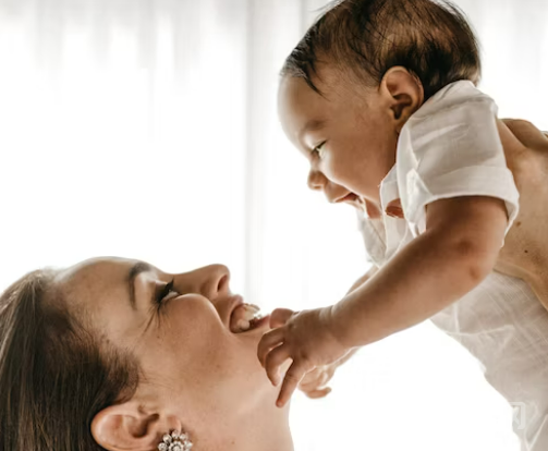 母亲节送什么礼物好 这6类最适合送妈妈-第1张图片-小彬个人笔记 母亲节送什么礼物好 这6类最适合送妈妈-第1张图片-小彬个人笔记