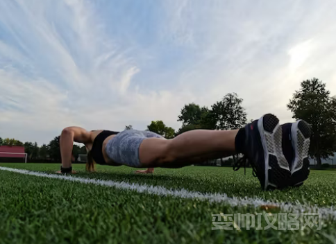 俯卧撑锻炼哪里的肌肉 俯卧撑一天做多少合适-第1张图片 俯卧撑锻炼哪里的肌肉 俯卧撑一天做多少合适-第1张图片