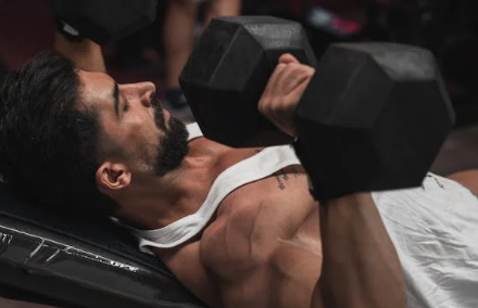 增肌应该大重量吗 长肌肉用大重量还是小重量-第1张图片 增肌应该大重量吗 长肌肉用大重量还是小重量-第1张图片